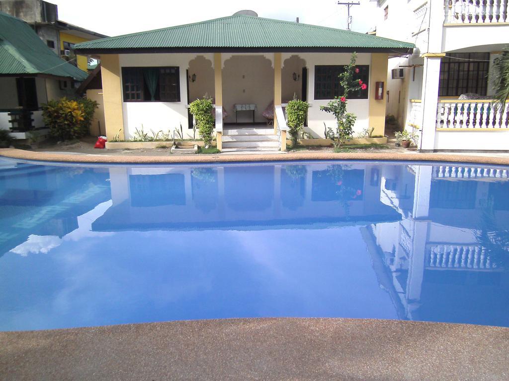 Seashore Beach Resort Puerto Galera Luaran gambar