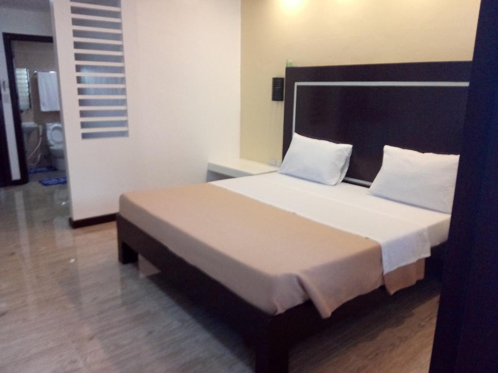 Seashore Beach Resort Puerto Galera Luaran gambar